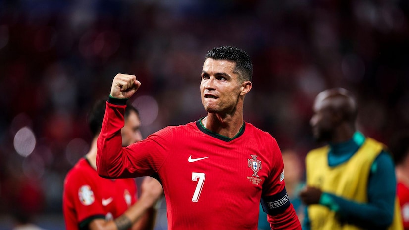 海星体育tv：马来西亚羽毛球公开赛部分比赛因场馆漏水中断.